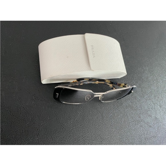 Prada sunglasses, black brown colour, good condition with original case. - Picture 3 of 9